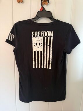 Men’s Under Armour Black 'Freedom' Graphic Tee small
